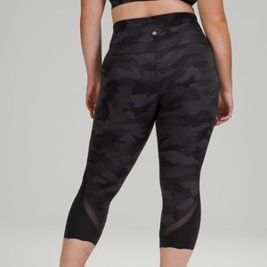 Wunder Under High Rise Crop 23” Full On Luxtreme